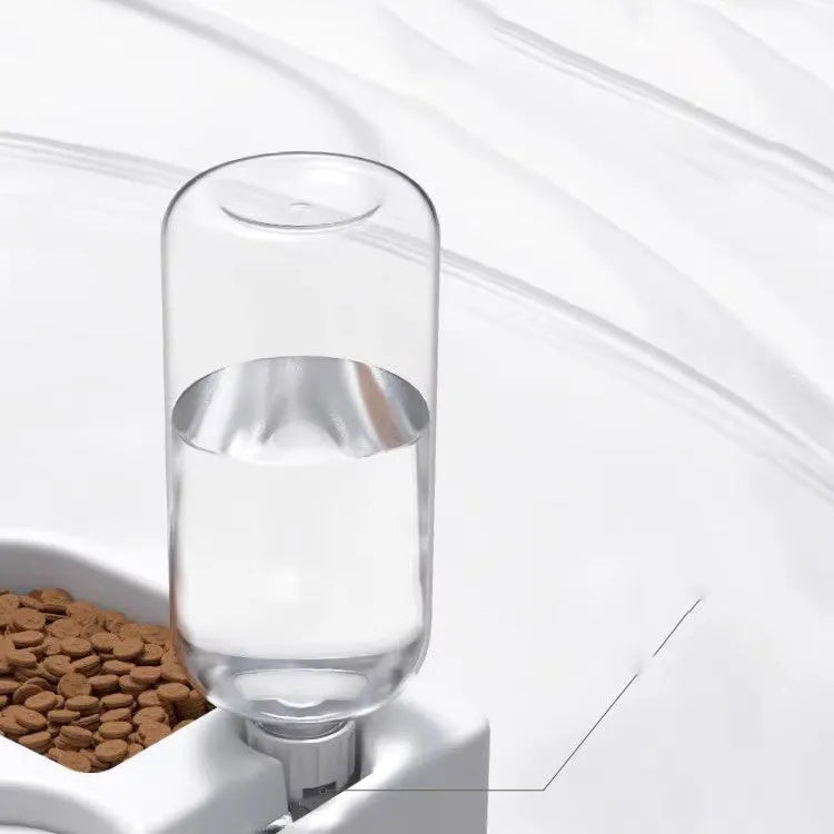 White cat water fountain with filtration system measuring 22x26x16cm