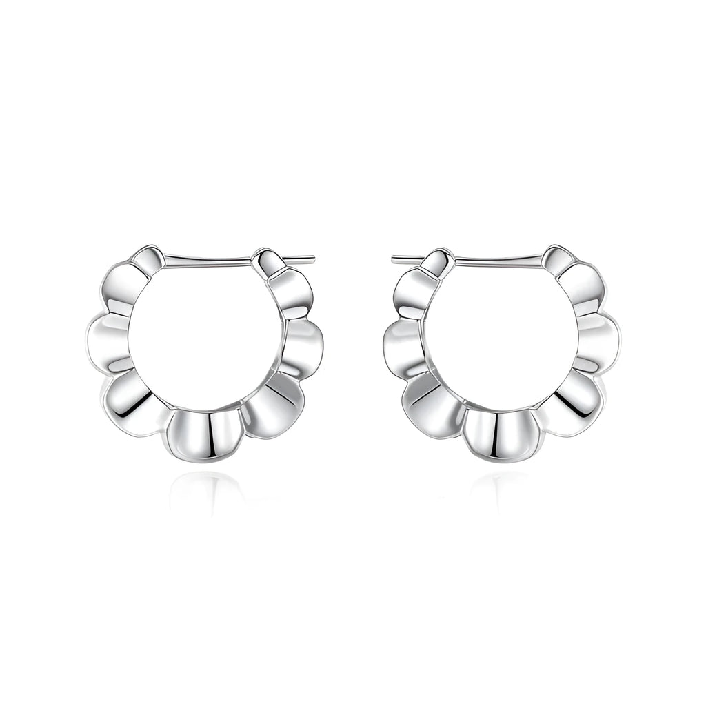 Sterling silver geometric earrings with round element and electroplated finish