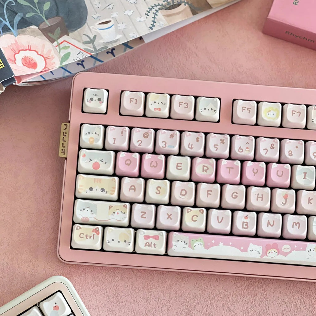 Meow Meow Team themed 141-piece keyboard keycap set with five-sided sublimation printing