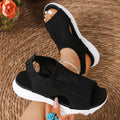 Women's platform sports sandals in pink with a flat head toe bracket and rubber sole