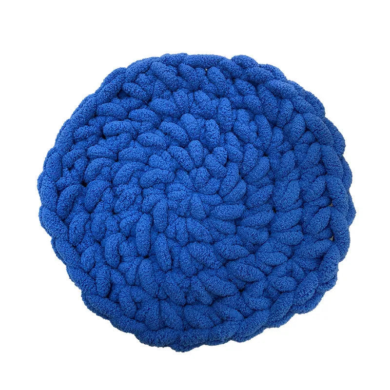Hand-woven chenille thick needle wool pet mat for dogs and cats in six colours and five sizes