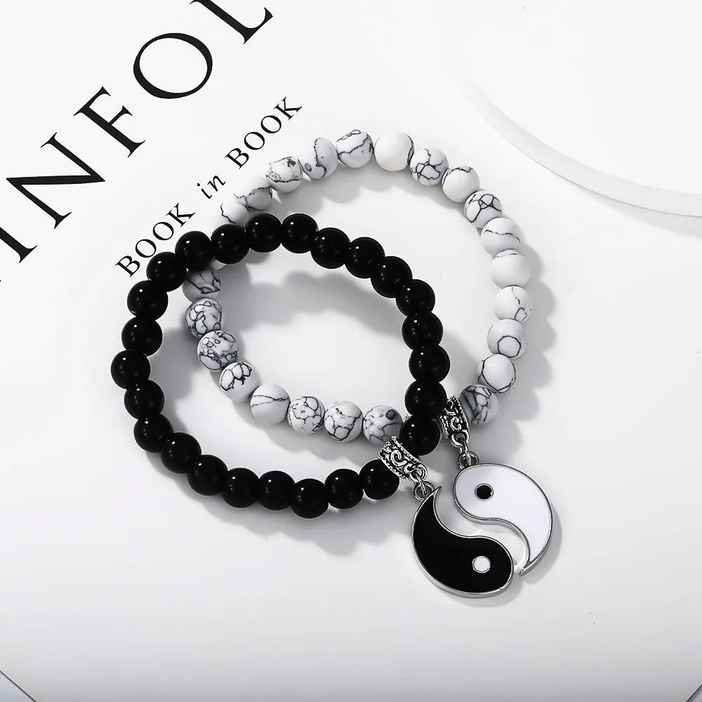 Geometric eight-diagram alloy bracelet with electroplated finish in unisex design