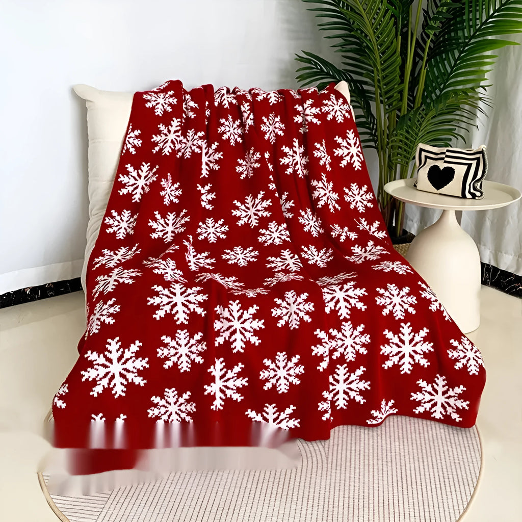 Christmas blanket with snowflake pattern in acrylic fleece material
