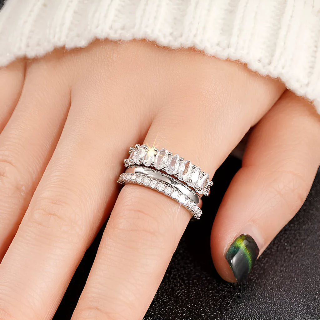 Geometric zircon three-piece ring set in white gold or yellow gold colour, sizes 6 to 10, copper band