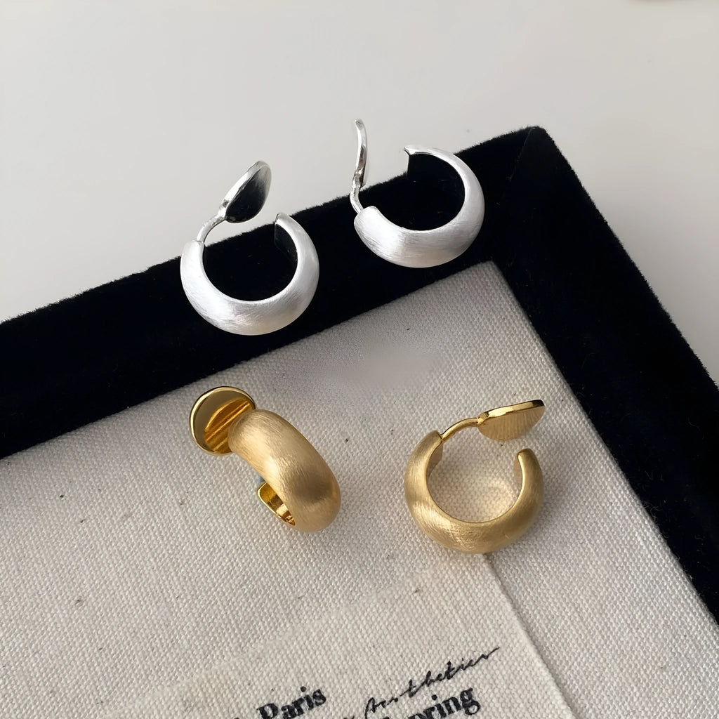 Geometric C-shaped frosted brushed copper earrings in gold or silver, ear clip or ear stud, 1 pair
