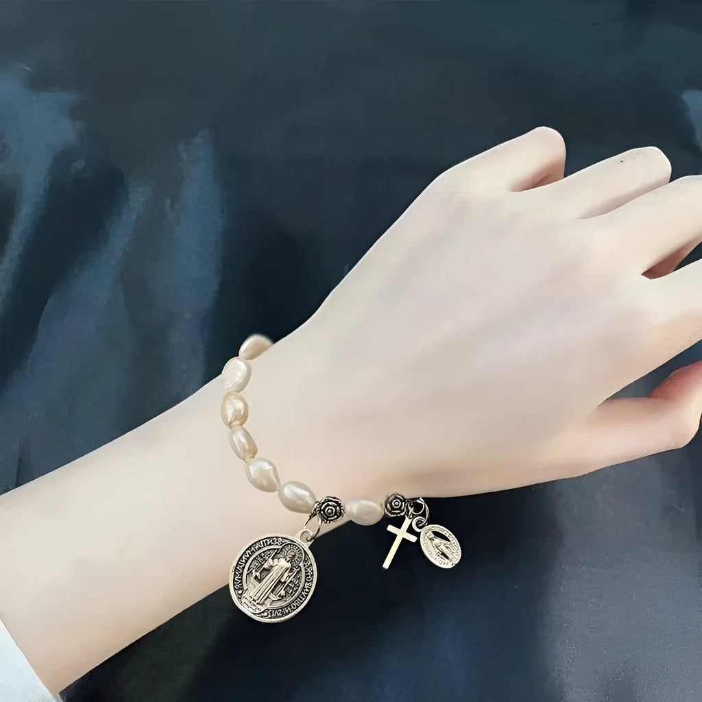 Silver metal beaded flower bracelet for women with retro style and electroplated finish