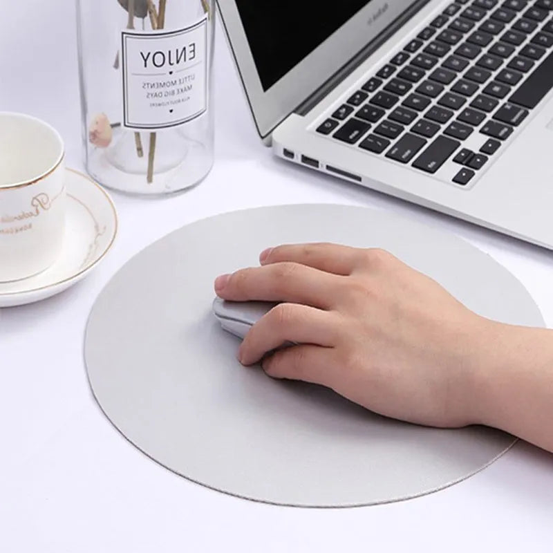 Round 20cm double-sided leather mouse pad with waterproof anti-slip surface in multicolour options