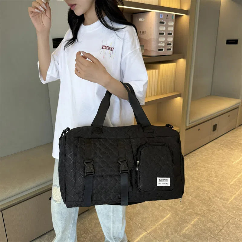 Unisex handheld travel bag in Oxford cloth with polyester lining, 20-35 litre capacity, shown in a listed colour