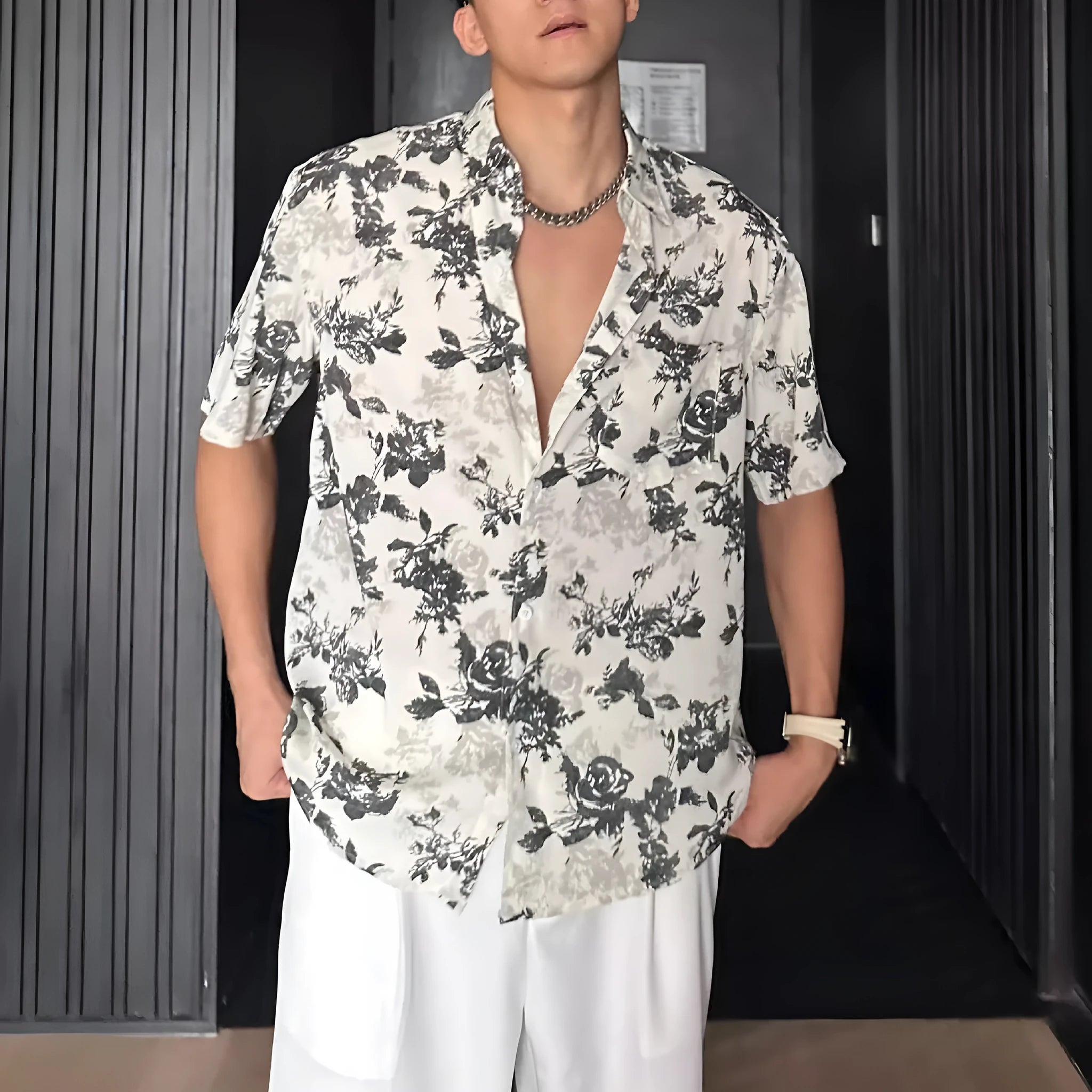 Men's loose fit floral printed short sleeve casual shirt in white or black