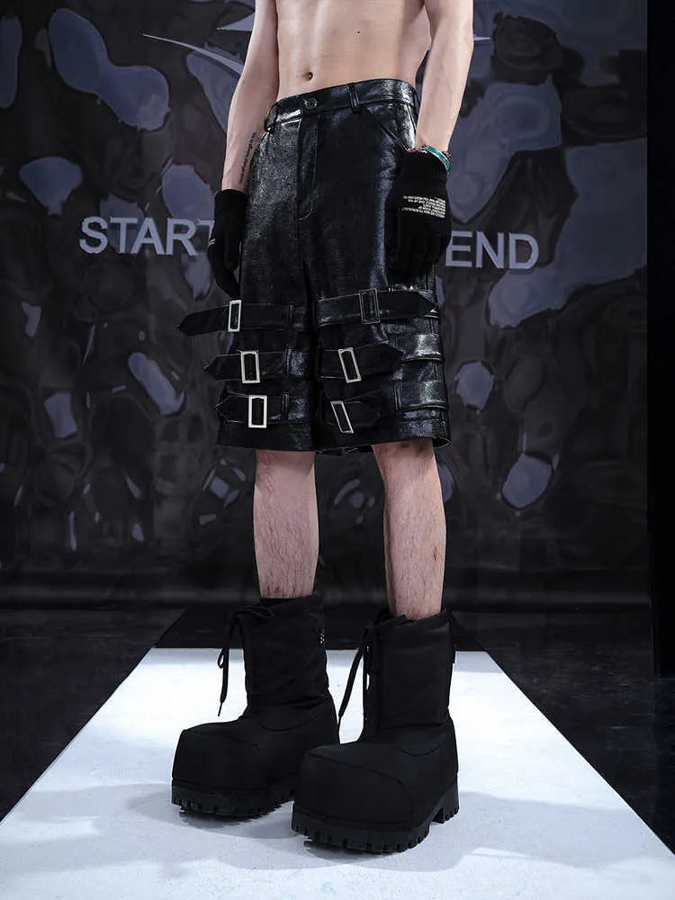 Men's black PU leather cropped shorts with leather ring detailing and medium-low waist design