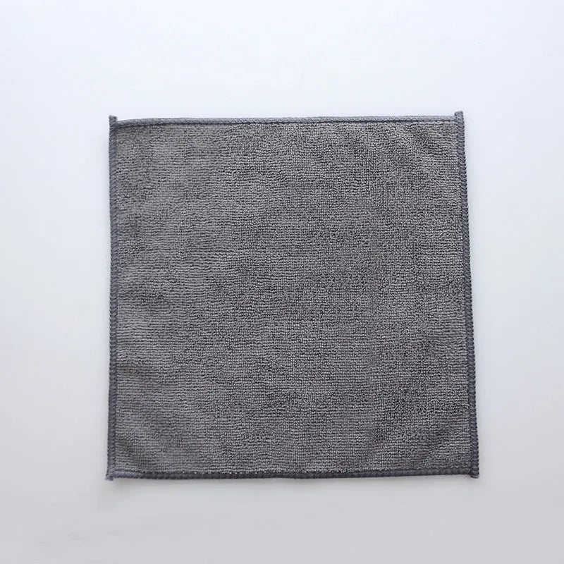 Grey square microfiber kitchen cleaning cloth for oilproof decontamination.