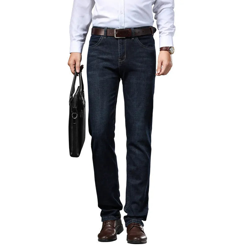 Stretch denim jeans in loose plus size with straight leg and mid waist design