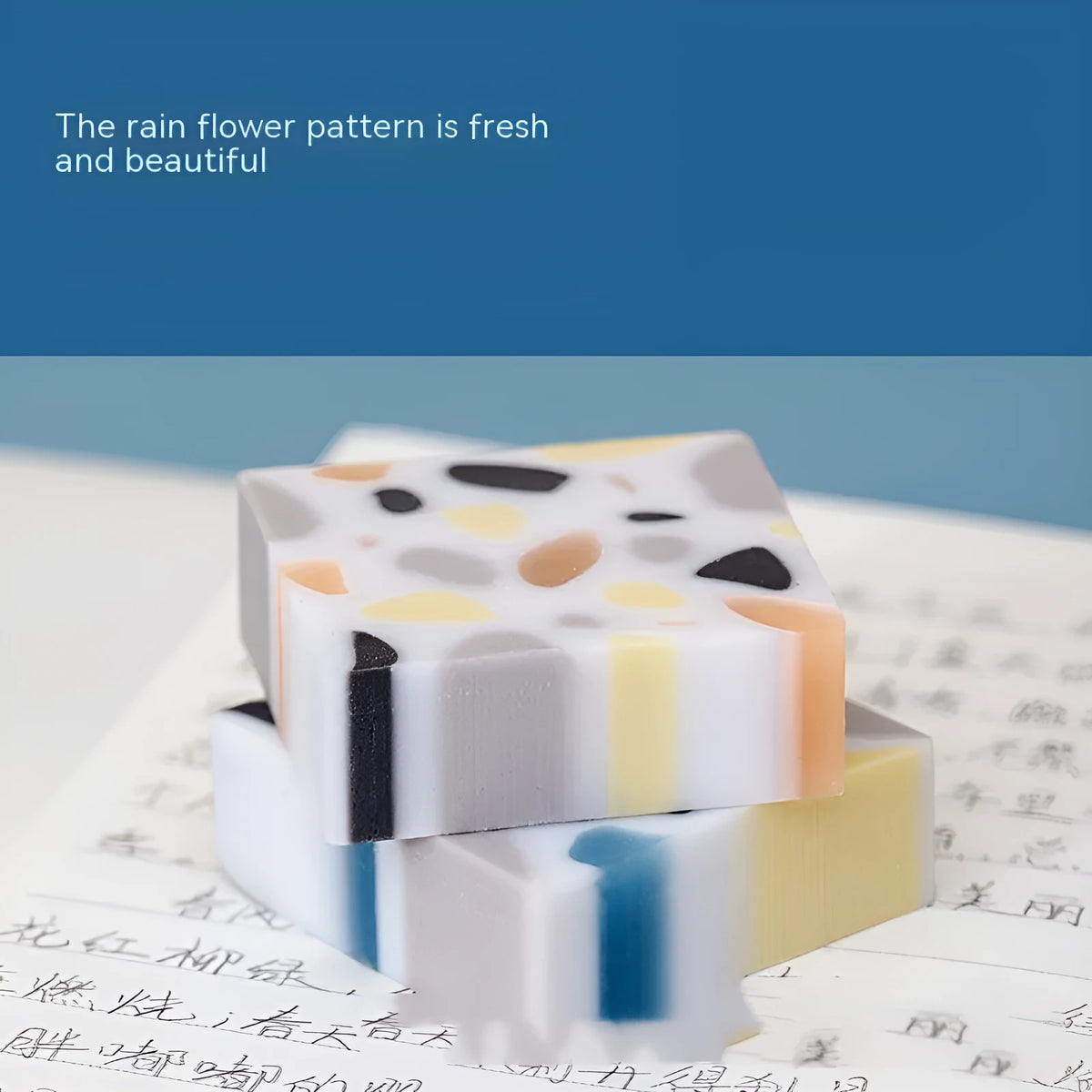 Single piece brick shaped rubber eraser for students with traceless cleaning capability