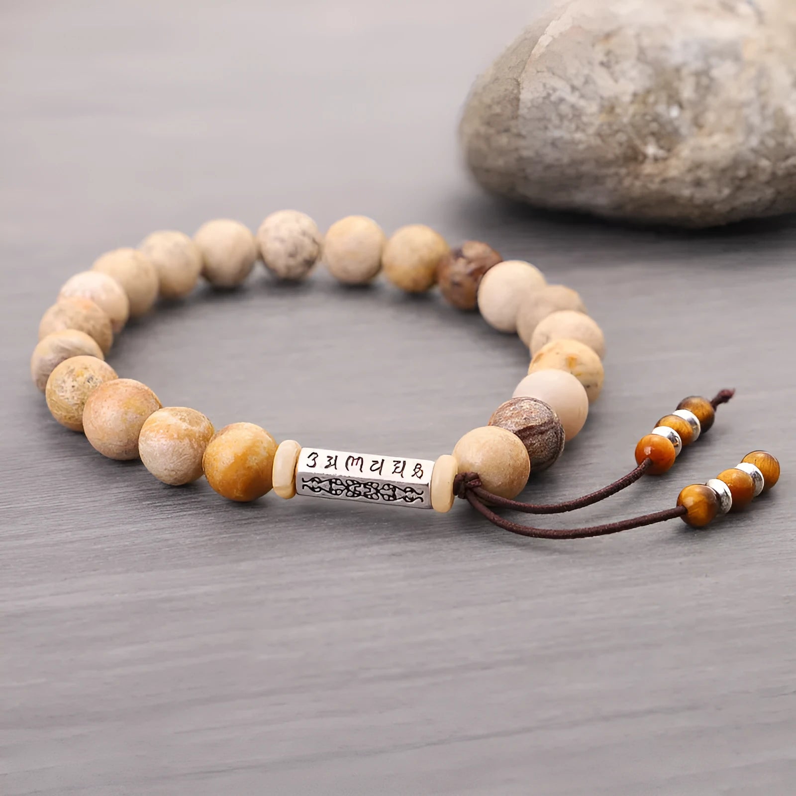 Handmade stone bead bracelet in natural wood colour with retro design