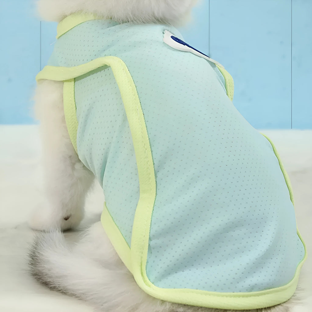 Thin polyester cat summer vest in grass green colour, sports style with anti-lint properties