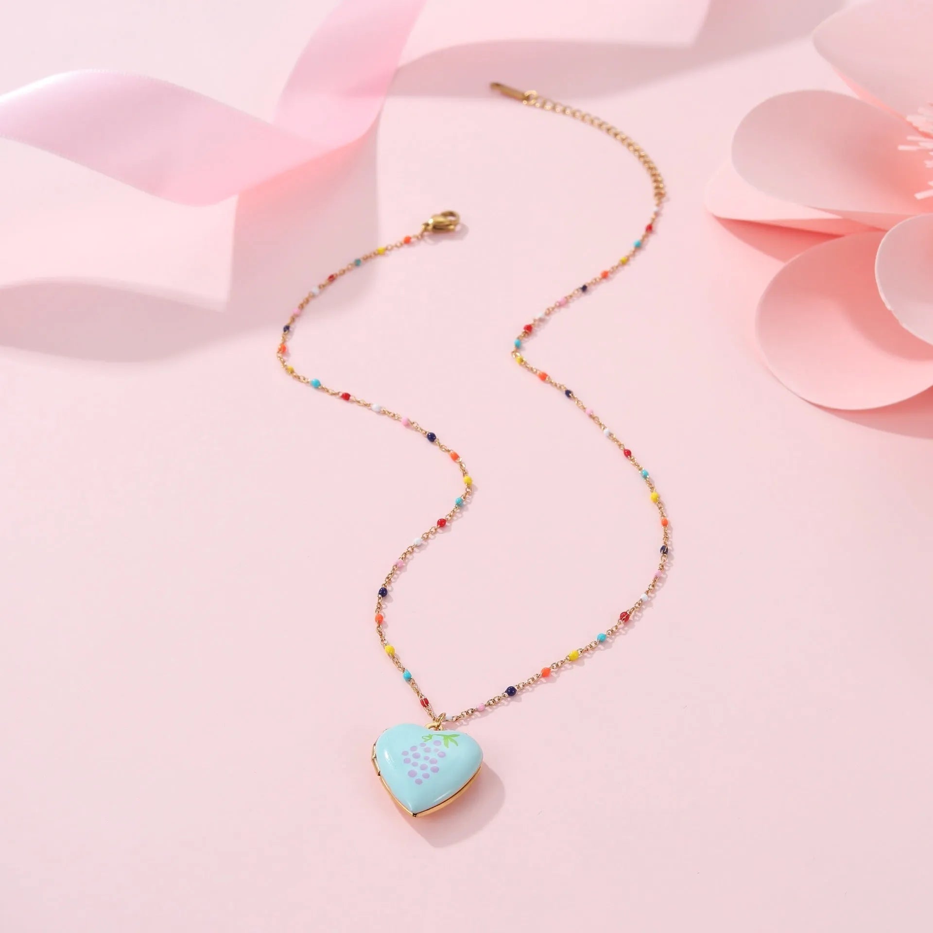 Women's stainless steel necklace with gold-plated fruit pendant on adjustable 41-50cm chain