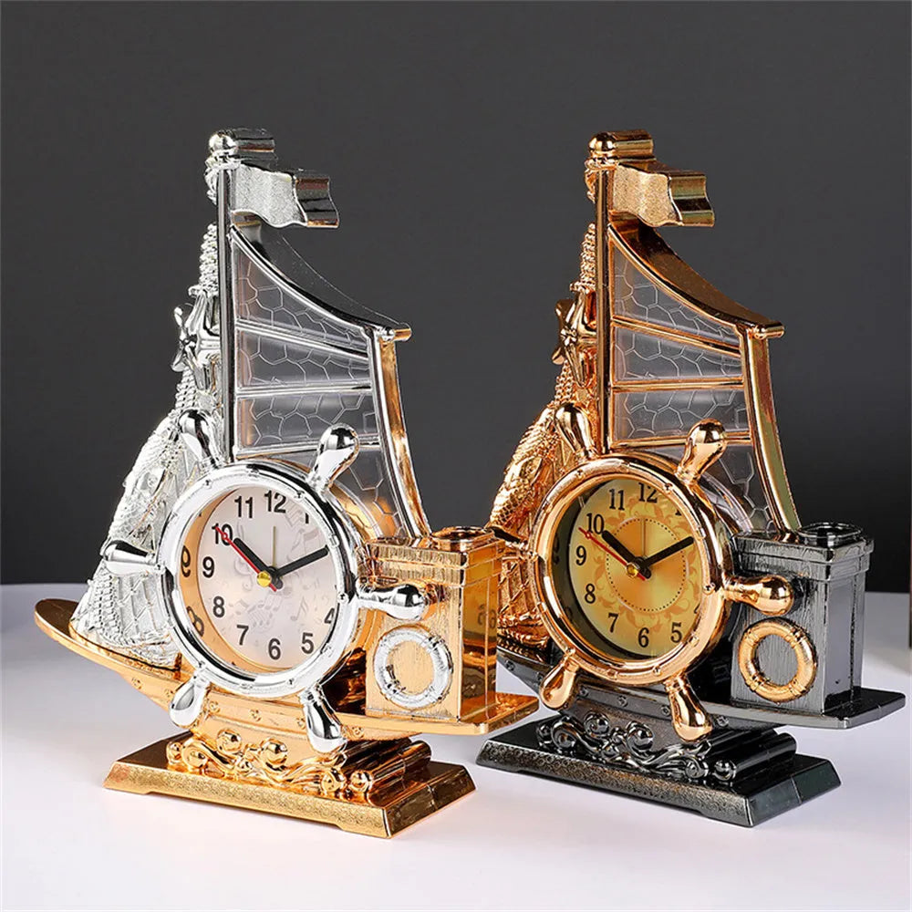 Gold or silver fashion analogue bedroom clock with plastic casing