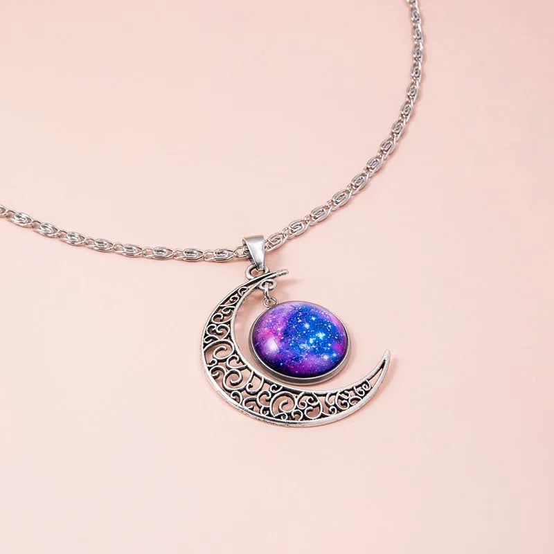 Silver moon pendant necklace with 18mm glass on a 40+5cm Figaro chain for women and girls