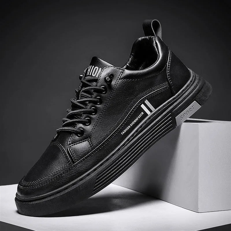 Men's low-top white skate shoes with elastic band and rubber sole