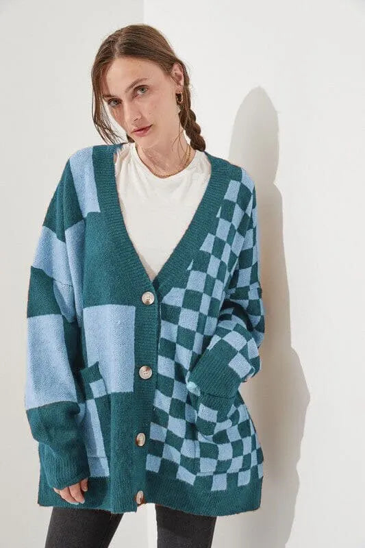 Grey loose slim fit knitwear cardigan with printed checks pattern and regular sleeves