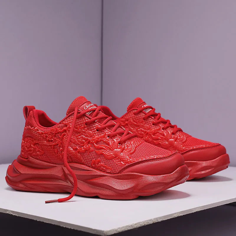 Fly knit casual sneakers in dragon colours with rubber soles and microfibre uppers