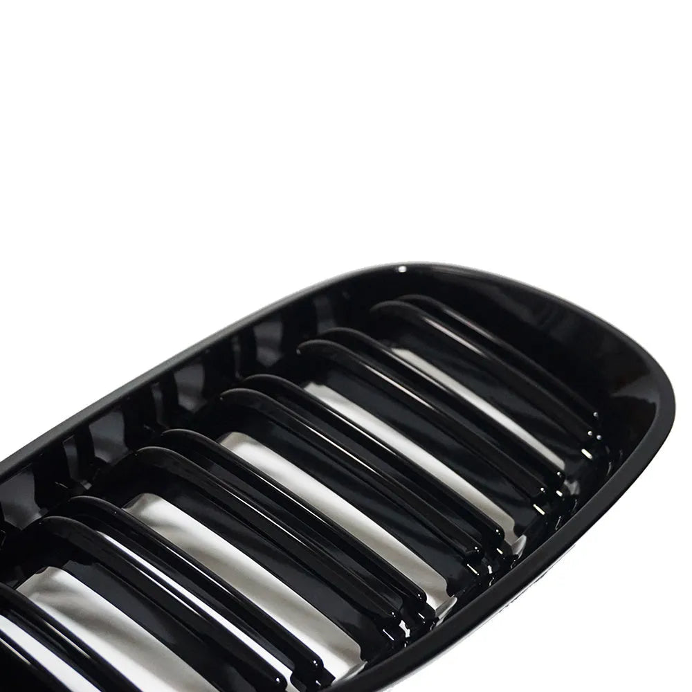 ABS carbon fibre style front grille for BMW 5-Series E60 E66 models, two-piece set