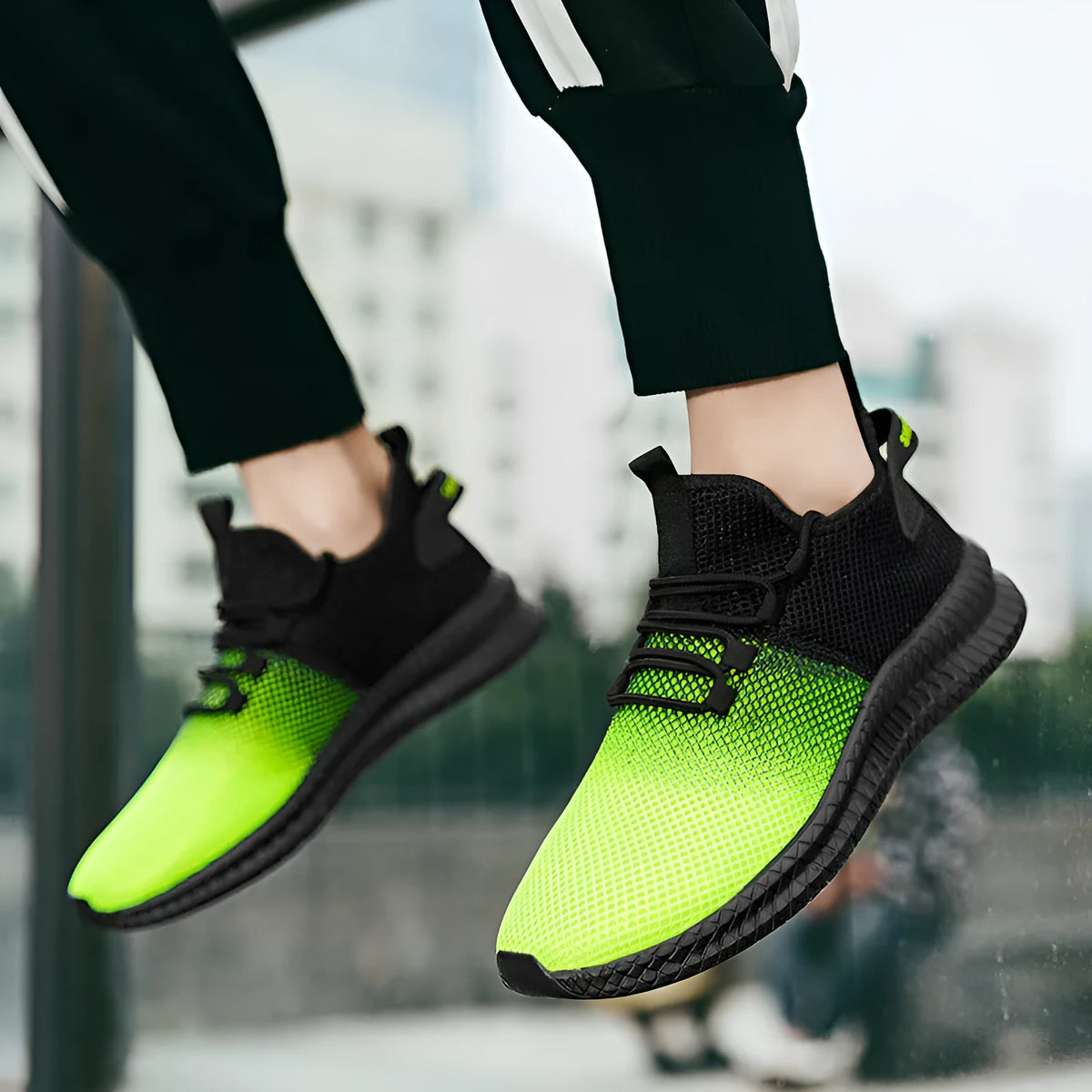 Men's low top gradient colour mesh casual sneakers with MD sole, lace up, in green white or red
