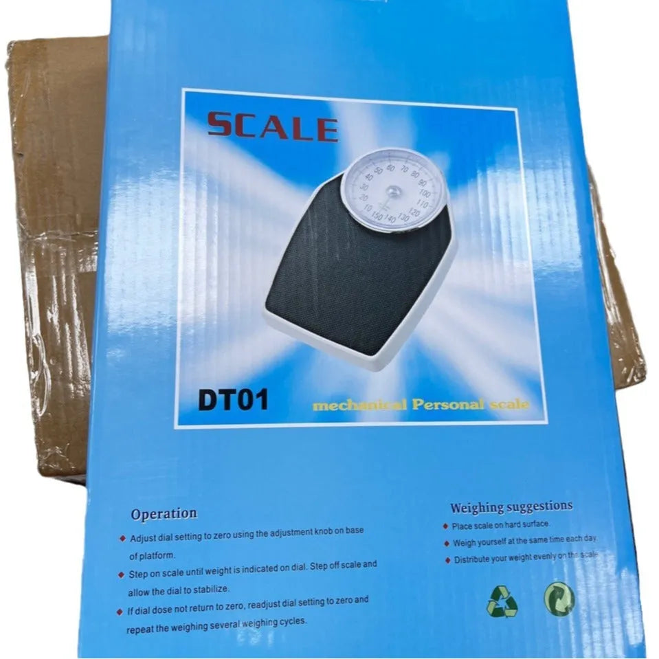 Black mechanical body weight scale with large analogue dial on a 47x35cm platform.