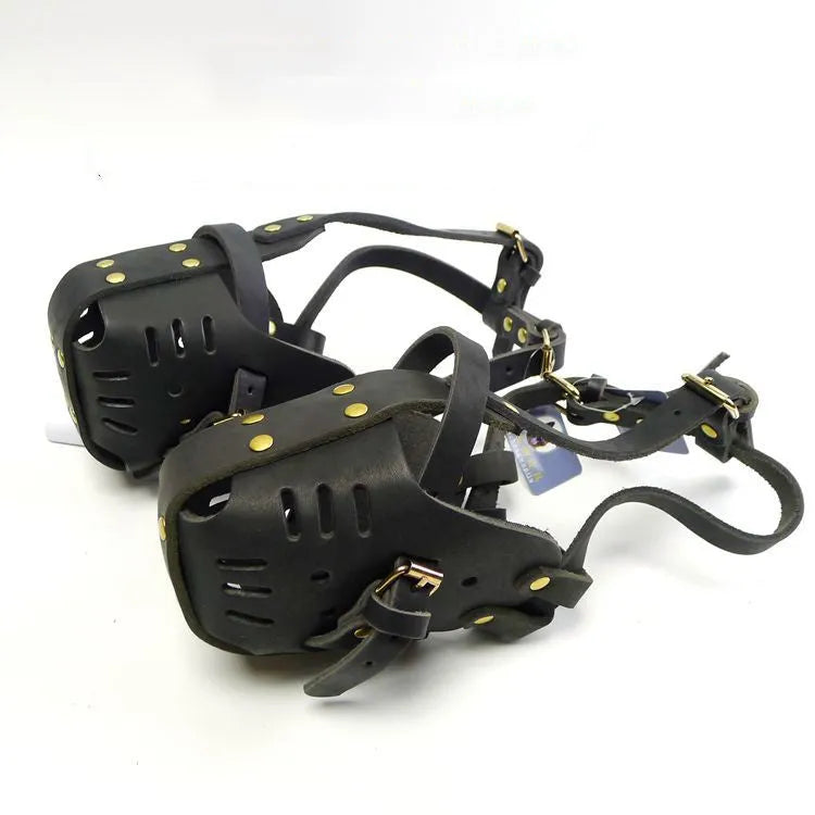 Black cowhide basket dog muzzle for medium and large dogs, sizes L and M, soft leather mouth cover.