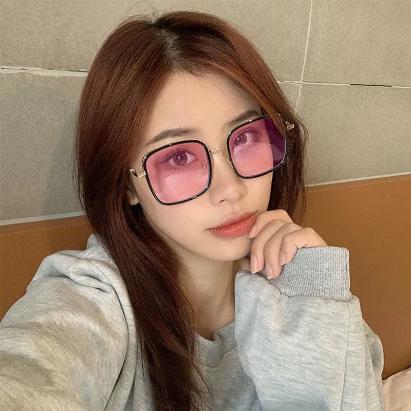 Photochromic large frame myopia glasses with anti-blue light lens function, multiple prescription options