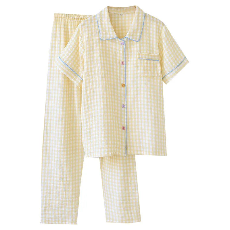 Washed cotton gauze short-sleeved trousers outfit in casual loose fit for summer wear
