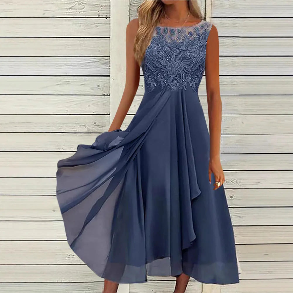Women's sleeveless chiffon dress with lace stitching detail in green colour