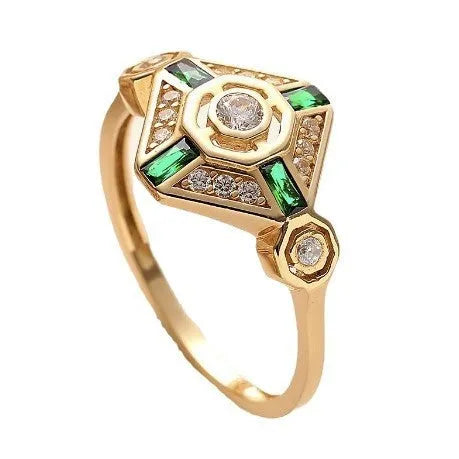 Square-shaped green emerald diamond fashion ring in ins style on a plain background.