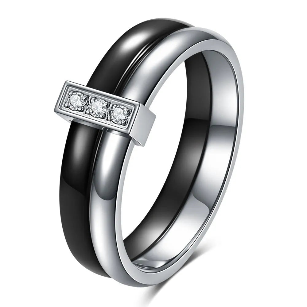 Ceramic geometric ring with glossy stitching and zirconium detail in steel black finish