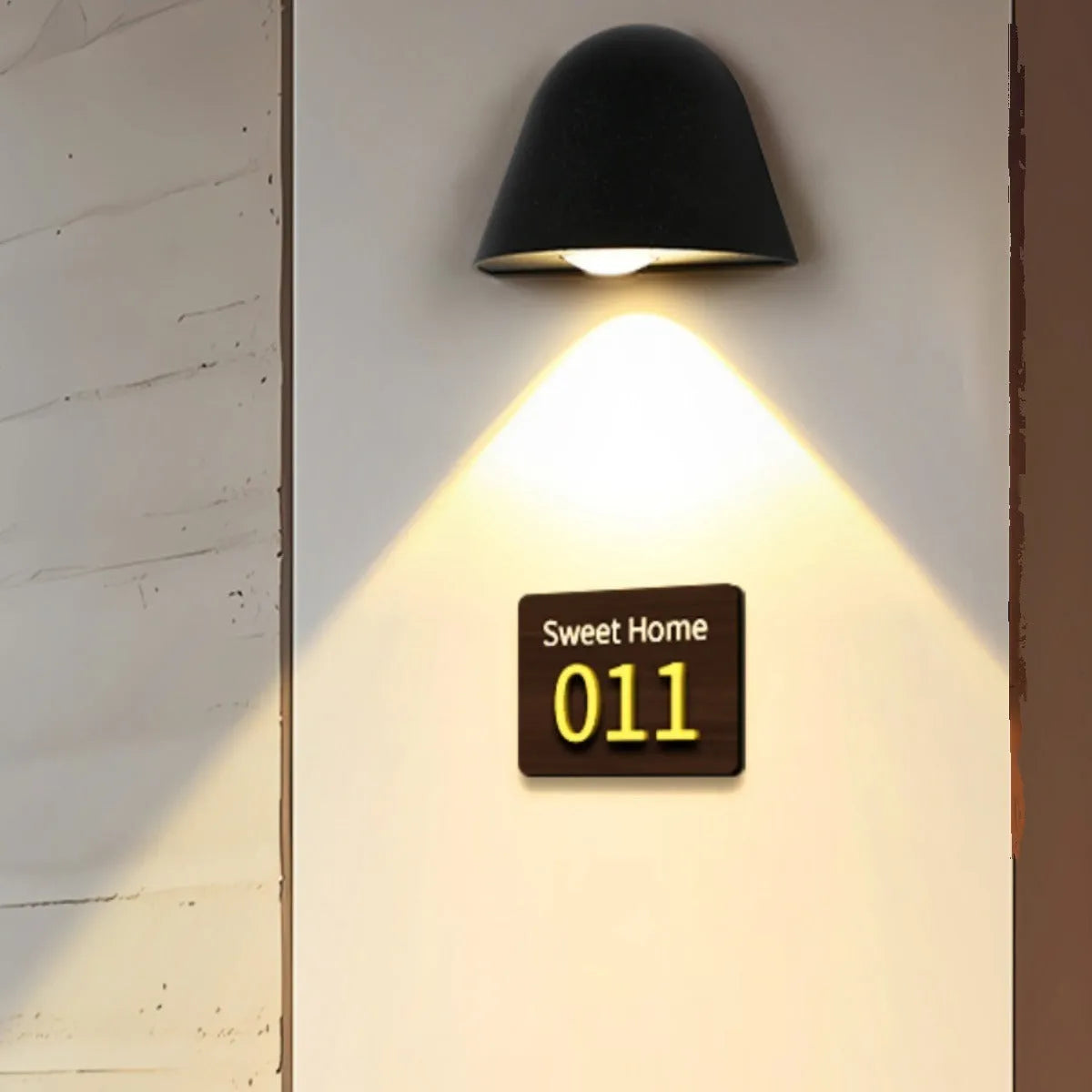 Outdoor Waterproof Wall Lamp with 5W LED, Aluminium Housing, IP65 Protection, 3000K-6000K Colour Temperature, in Black, Black Gold, Ceramic White, Spot White, or Platinum Colour for Exterior Wall Lighting