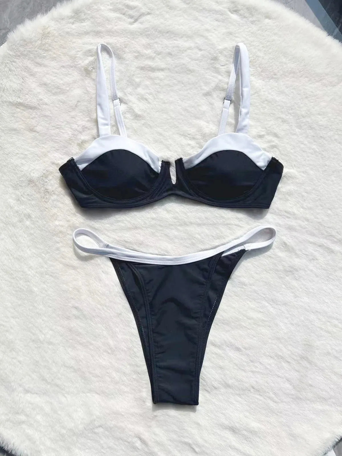 Black low waist bikini swimsuit for women with stitching split design