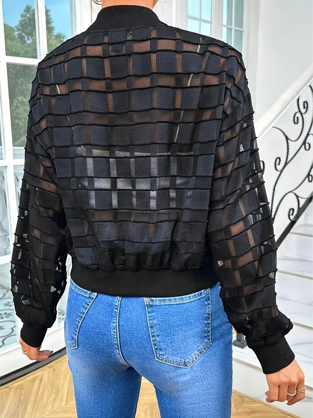 Women's black geometric pattern polyester casual jacket with zip fastening