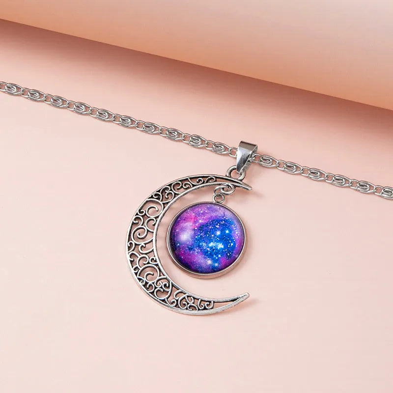 Silver moon pendant necklace with 18mm glass on a 40+5cm Figaro chain for women and girls