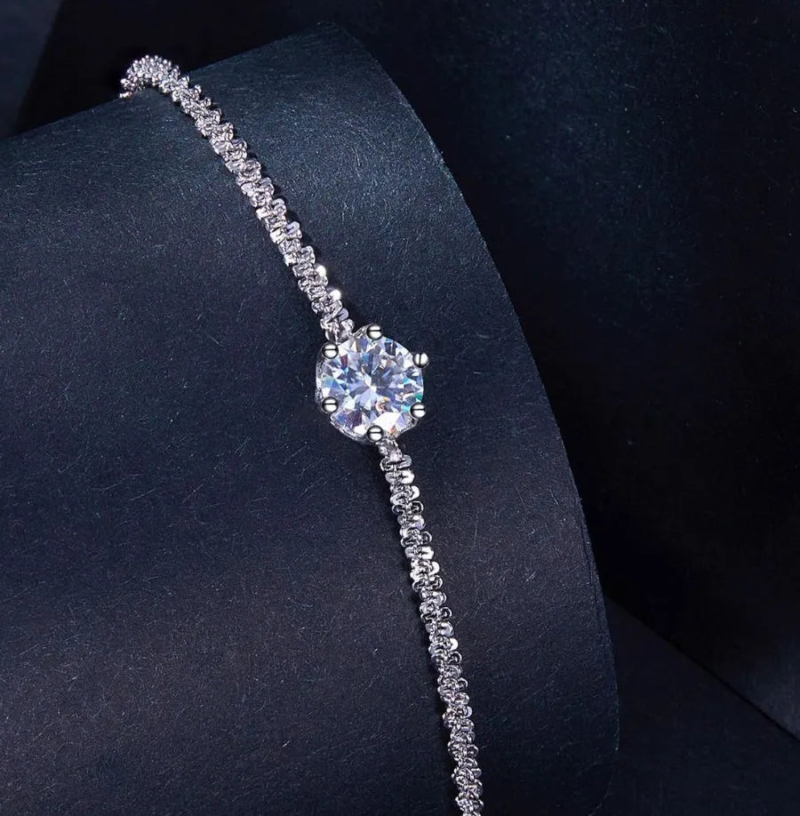 925 silver bracelet with round 1 Karat stone in six-claw setting, electroplated finish, simple style