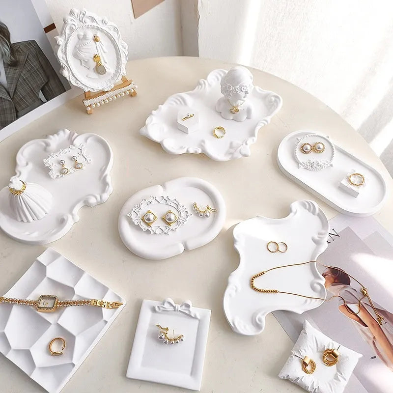 European Baroque style gypsum jewellery display plate with rectangular tray and small square board options