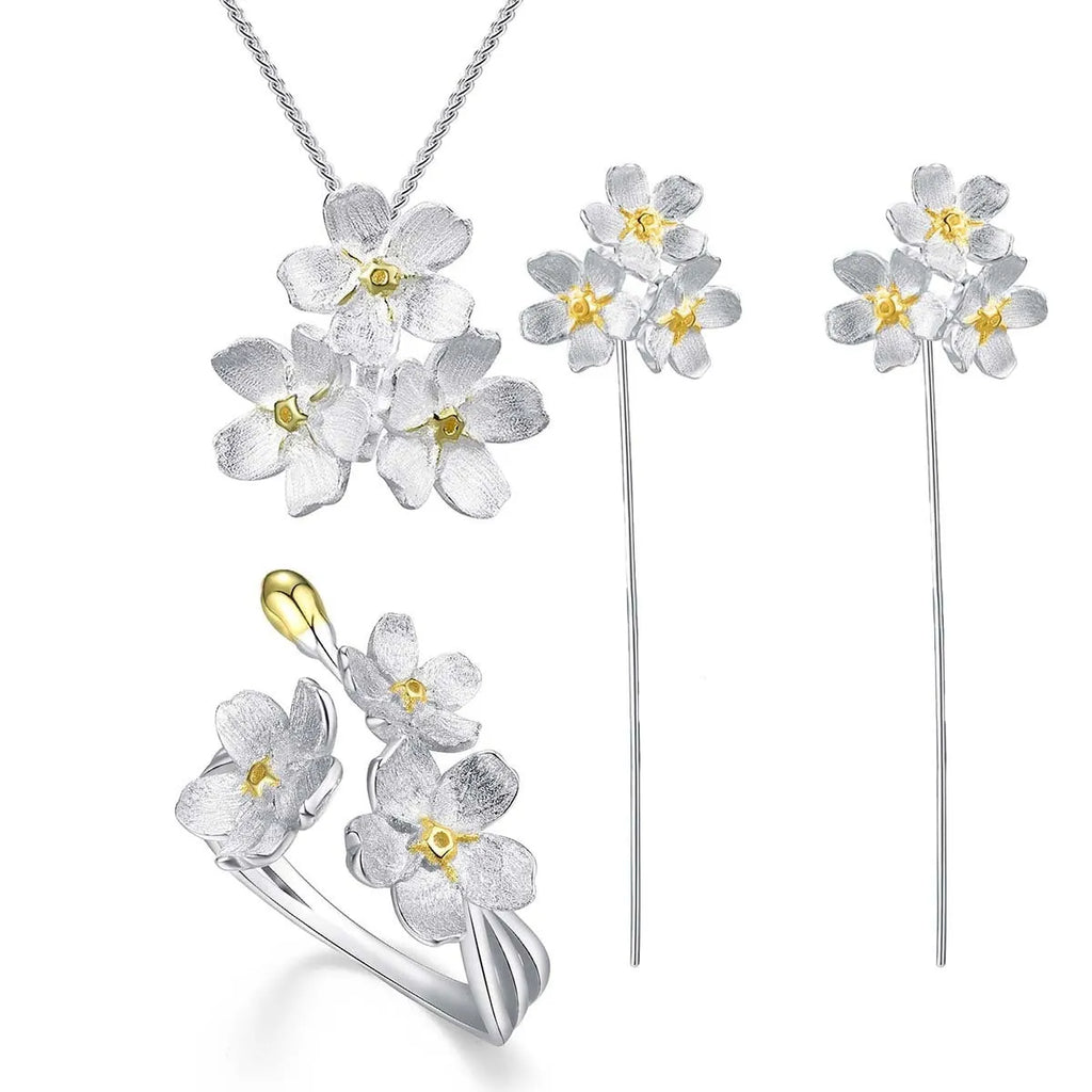 Hand-designed Myosotis Sylvatica silver floral pendant in pastoral style with electroplated finishes