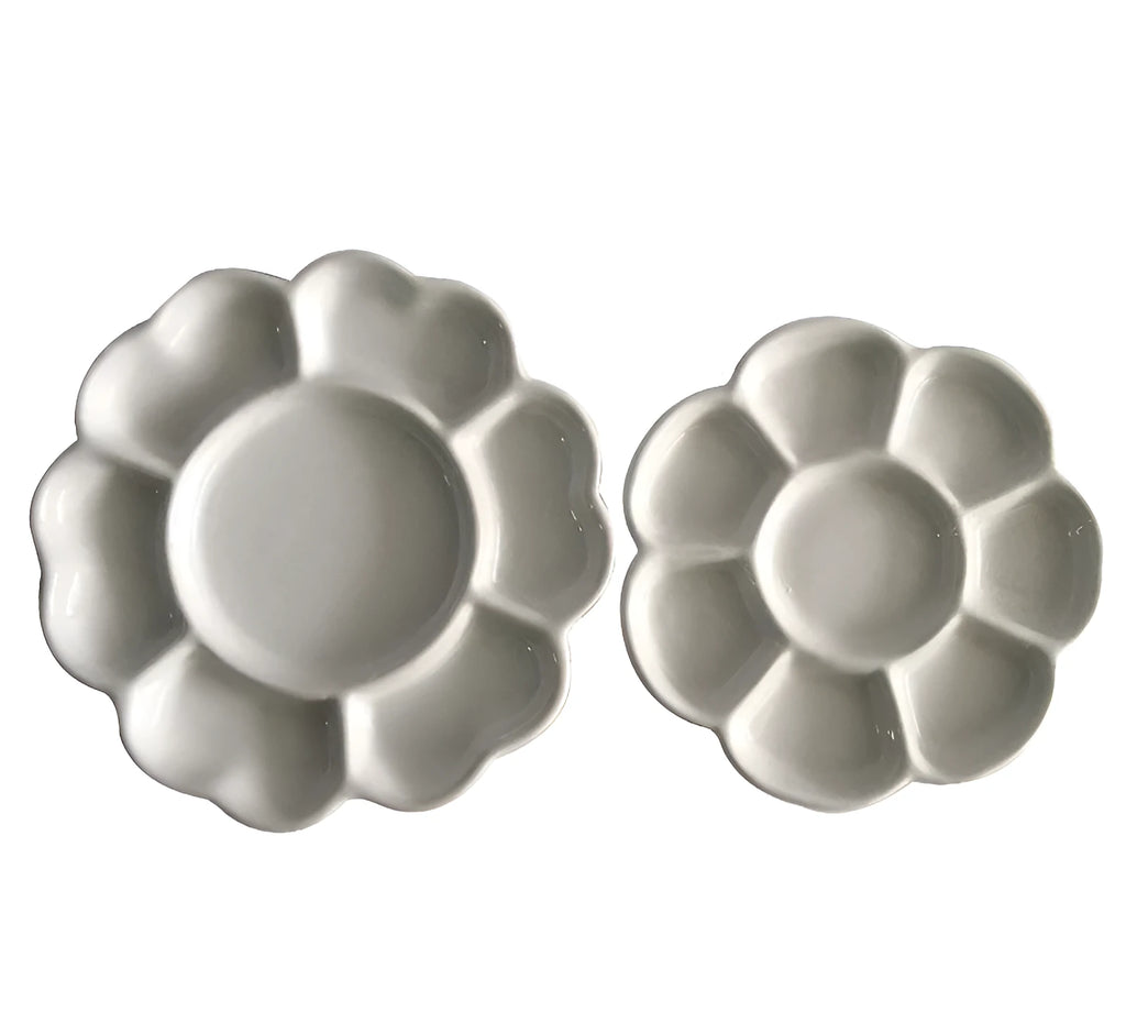 White ceramic plum blossom shaped artist palette for oil, watercolour and acrylic painting