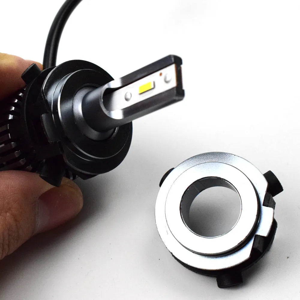 ABS plastic car headlight holder for Nissan Hyundai Kia Volkswagen models measuring 3.8x3.7x1cm