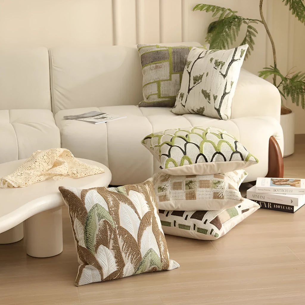 Yarn-dyed Jacquard cushion cover with detailed floral pattern in a 45x45cm square size.