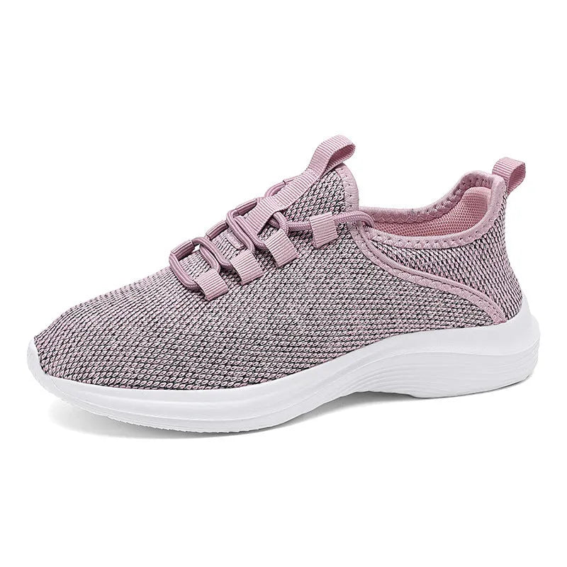 Women's low-top mesh casual sneakers in black with round toe and lace-up closure