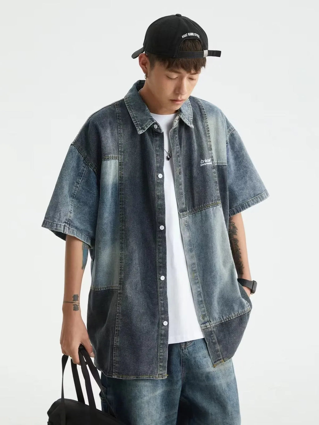 Blue Japanese-inspired retro denim shirt for men with washed stitching and loose cardigan cut