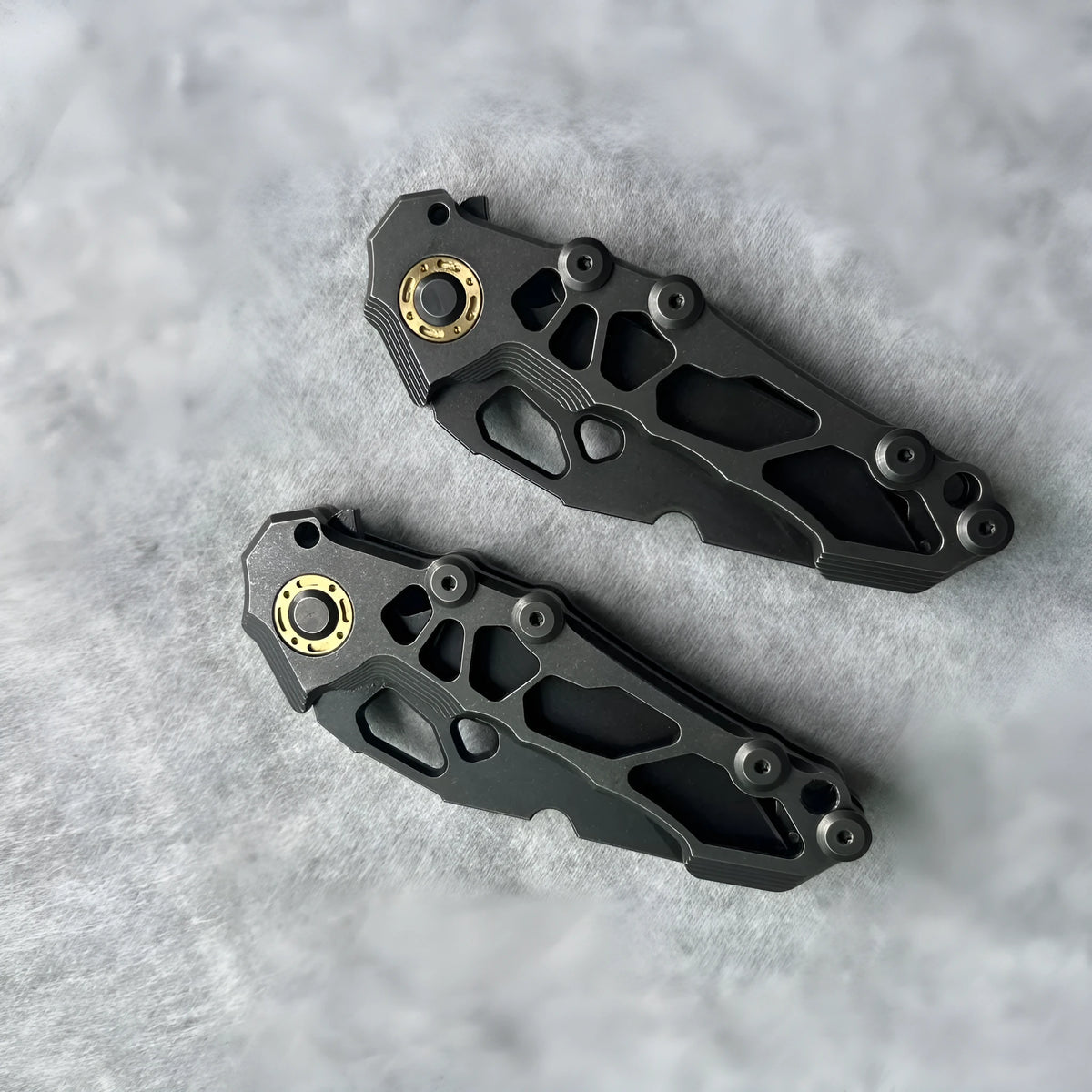 D2 steel folding knife with 9cm blade and 120mm handle for outdoor camping and hiking