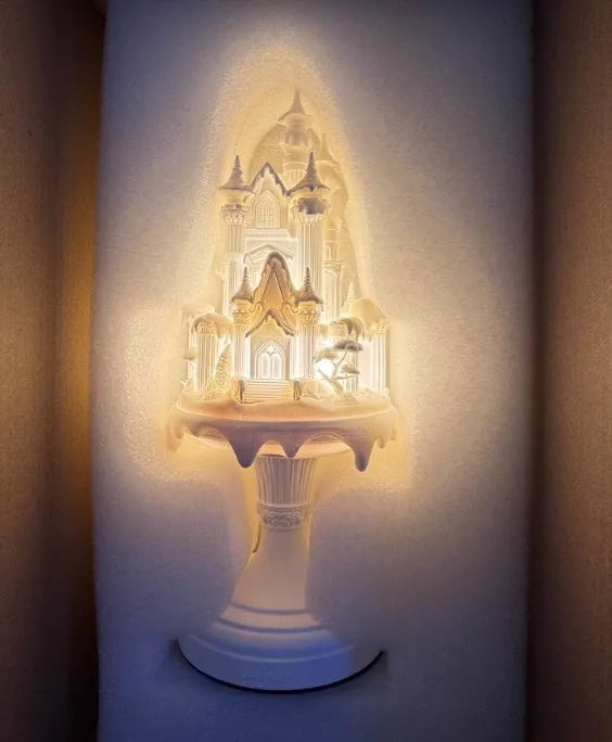 Fairy Tale Town aromatherapy night light gift box with lamp, essential oil, card and charging cable, 169x300x155mm