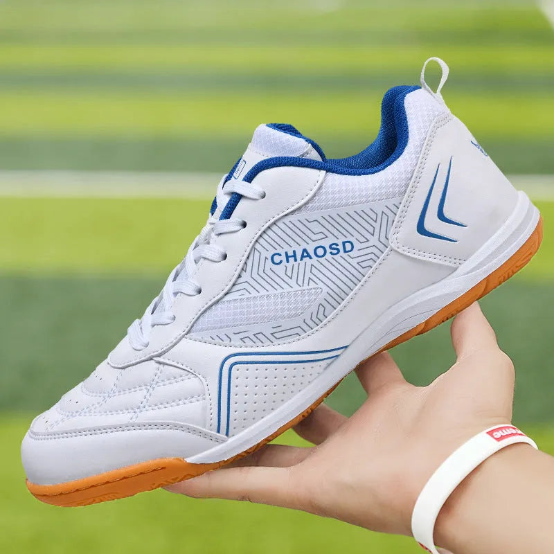 Flat bottom soccer training shoes for men women rubber outsole black white