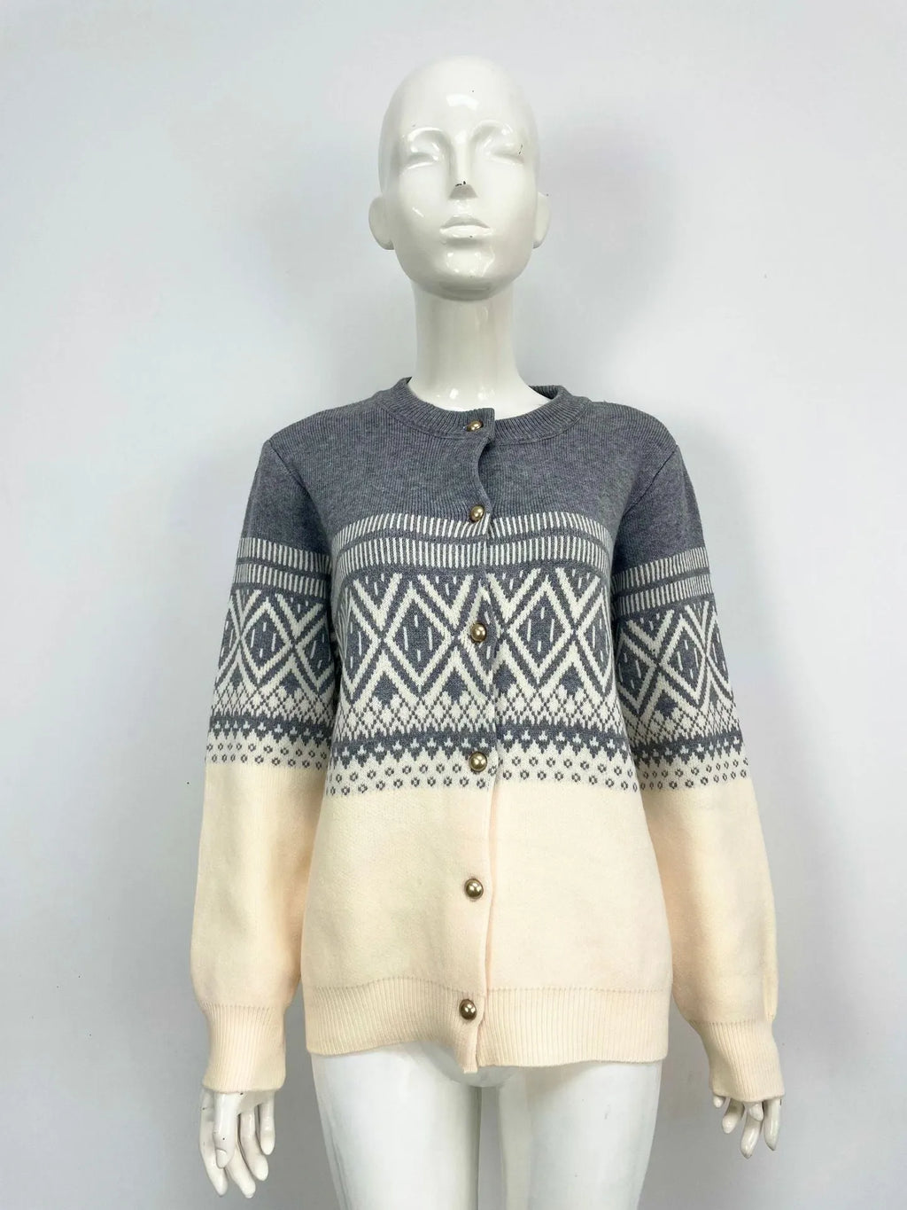 Women's alpaca wool cardigan with contrast colour sleeves and diamond knit pattern